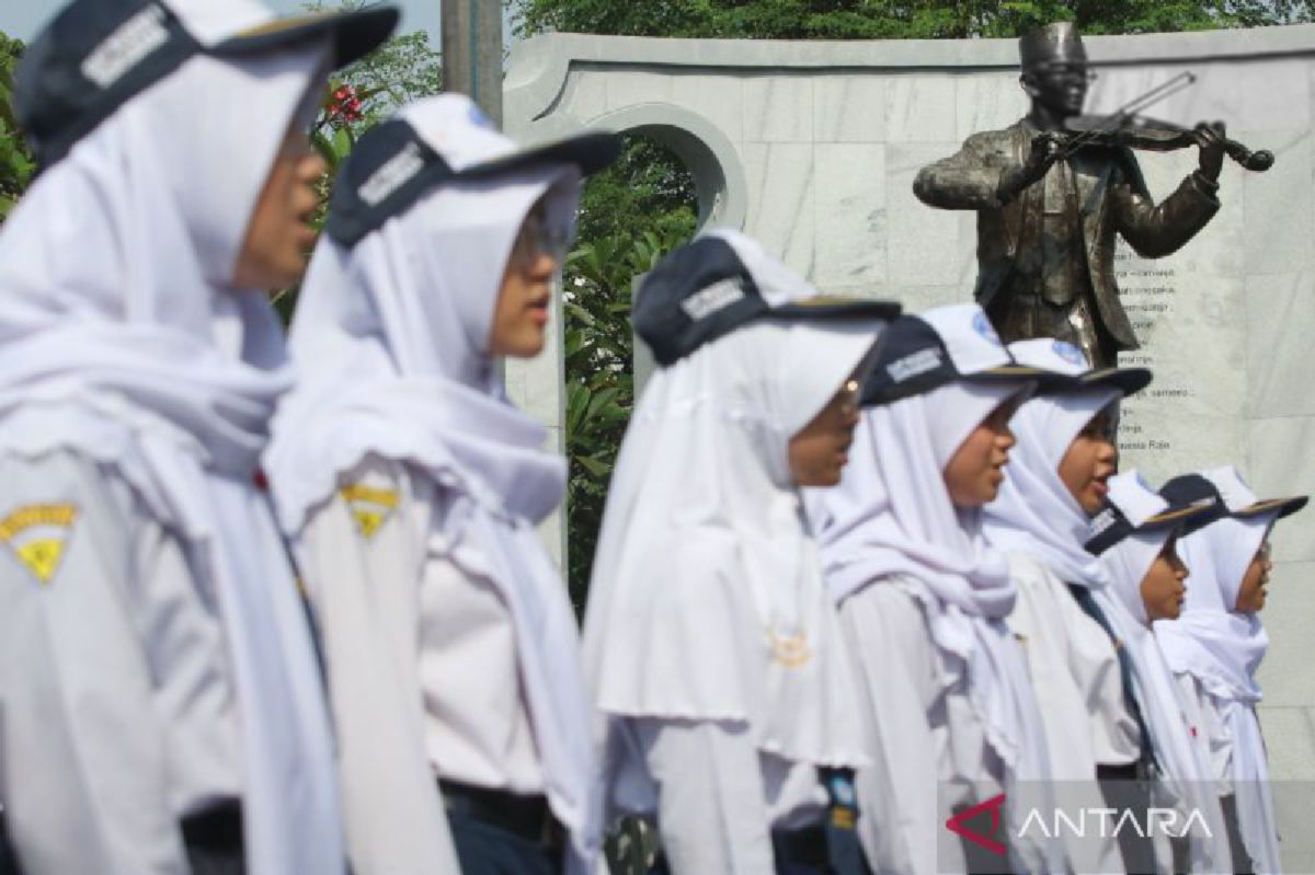 Lagu Rayuan Pulau Kelapa Karya Ismail Marzuki Menggambarkan Keindahan Nusantara