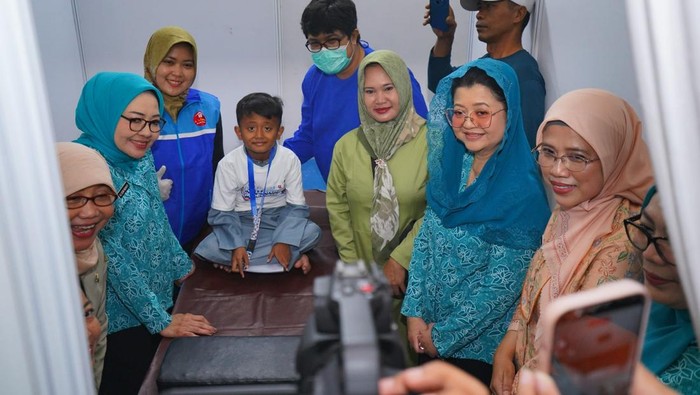 HUT Jakarta ke-499, PAM JAYA dan TP PKK Gelar Khitan Gratis untuk 2000 Anak