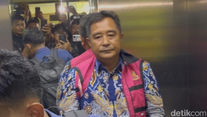 PRA PERADILAN MANTAN PJ GUBERNUR SULSEL DIKABULKAN, STATUS TERSANGKA KASUS BIBIT NANAS GUGUR