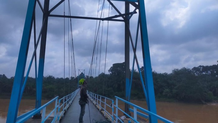 Kado Hari Bhayangkara ke-80, Polda Riau Tuntaskan 110 Jembatan Merah Putih