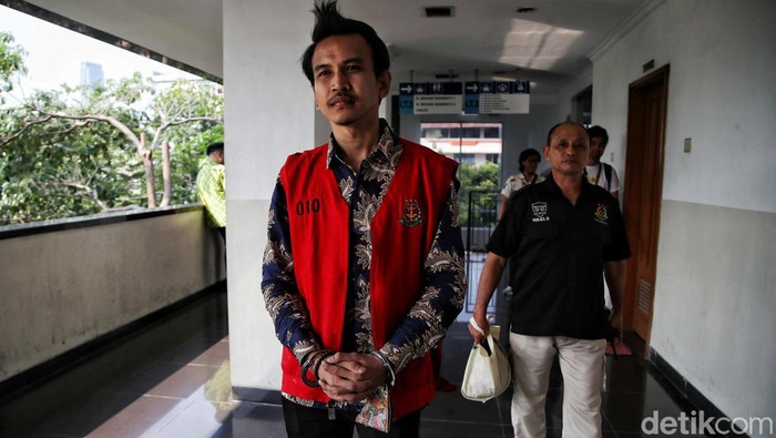 Kata-kata Adam Deni Saat Ngamuk Pamer Airfsoft Gun: Lu Gak Tau Ini Apaan?
