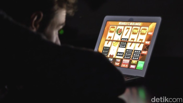 Terungkap Skema Monetisasi Aplikasi HOT51: Siaran Porno Berkedok Judi Online