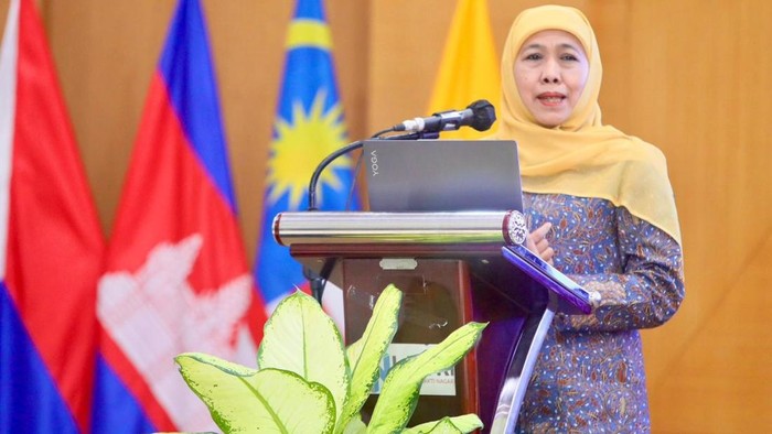 Khofifah Beberkan Kunci Transformasi Pendidikan dan Inovasi Jatim di Latsar CPNS Makassar