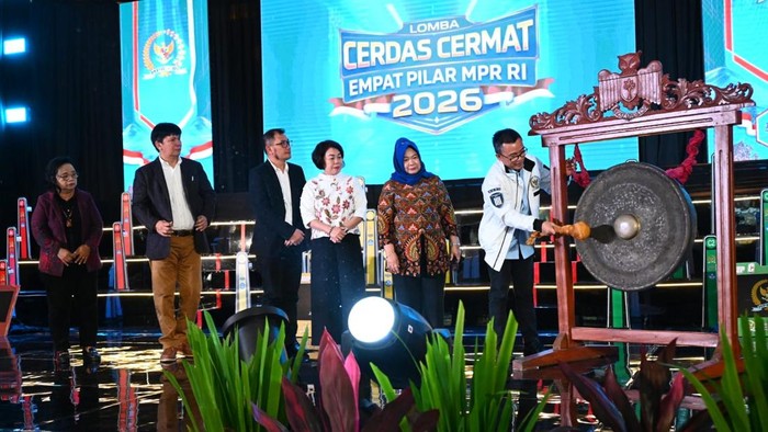 Gelar LCC Empat Pilar di Sulawesi Utara, MPR RI Teguhkan Nilai Kebangsaan Hadapi Era Digital