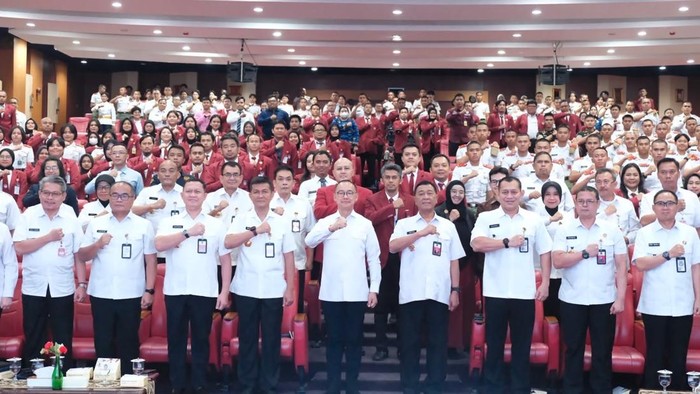 MPR Goes to Campus ke-50 di Unhan, Eddy Soeparno Tekankan Ketahanan Energi sebagai Isu Strategis