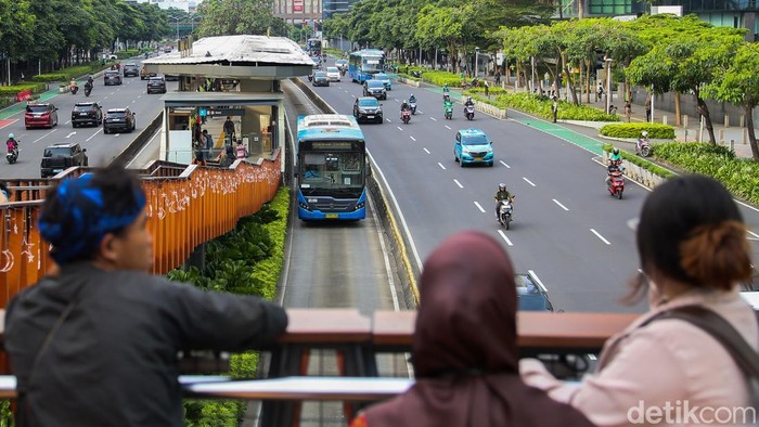 DTKJ Usul Tarif Langganan TransJakarta Rp 200 Ribu per Bulan, Klaim Lebih Hemat bagi Pekerja