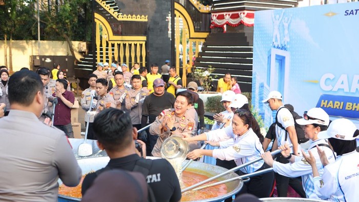 Jelang Hut Bhayangkara ke-80, Polri-Bobon Santoso Masak Besar di CFD Jakarta