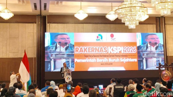 Di Hadapan Buruh, Dasco Telepon Dirut Pertamina Soal Ancaman PHK 55 Ribu Orang