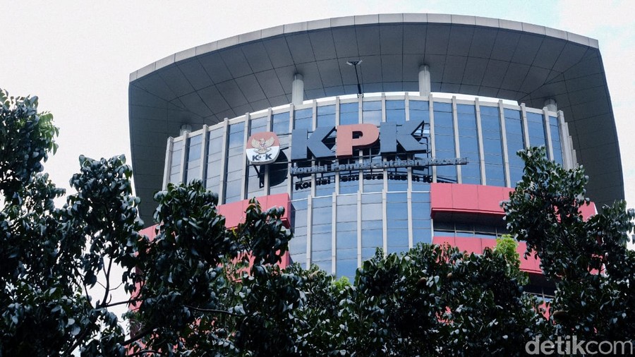OTT Deja Vu KPK: Bupati Kuansing dan Bupati Langkat Terjerat Suap