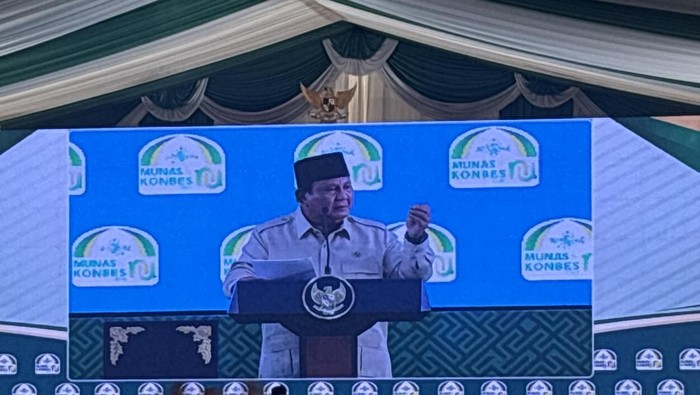 Prabowo Heran Bahlil Disambut Tepuk Tangan Riuh, Singgung Harga BBM Tak Naik