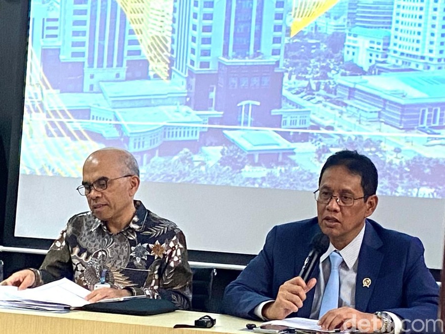 Jakarta  – Pemerintah resmi mengundur jadwal penerbitan obligasi dalam mata uang yuan di pasar China atau yang dikenal