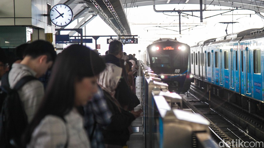 Manajemen MRT Jakarta secara resmi menyampaikan permohonan maaf kepada seluruh pelanggan menyusul insiden kereta yang be