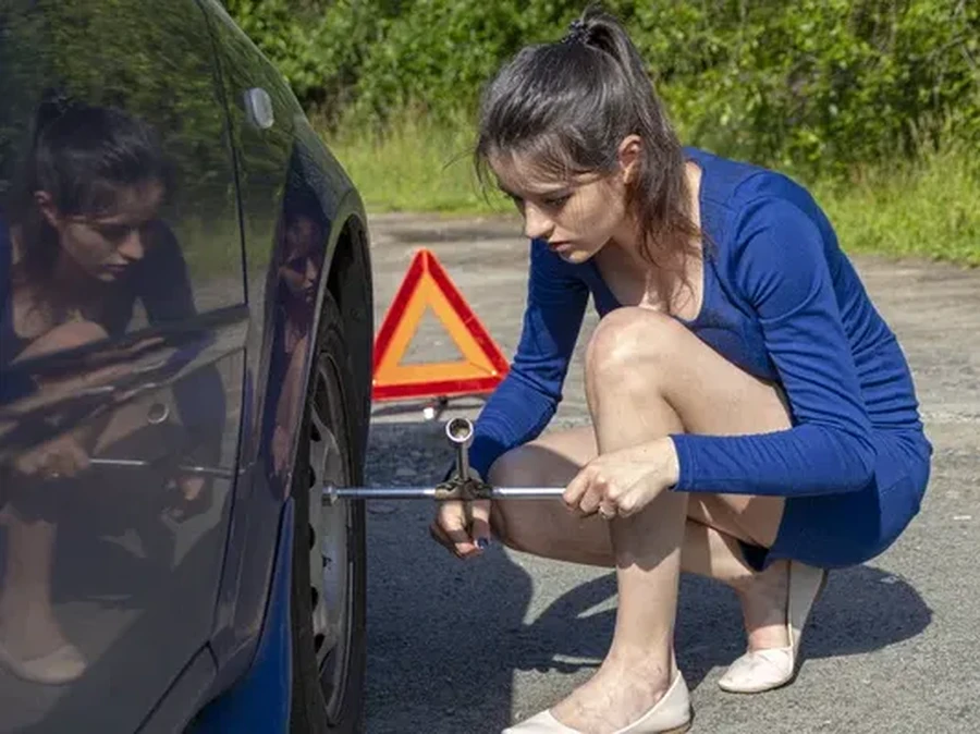 # Gen Z Paling Nggak Bisa Dipercaya soal Ganti Ban Mobil