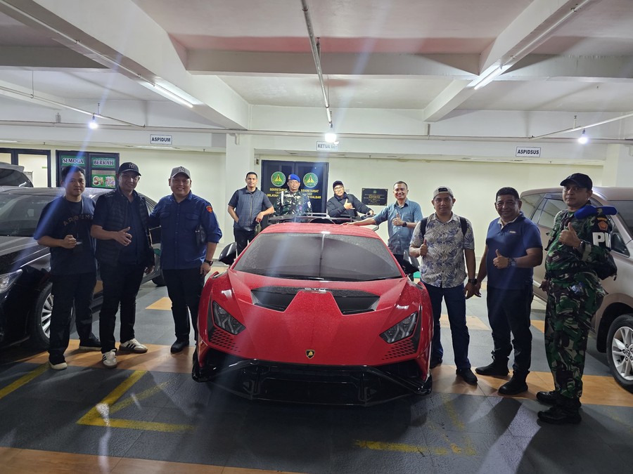 Bos Tambang Tersangka Kejagung Simpan Lamborghini di Gang, Kunci Dibuang ke Got