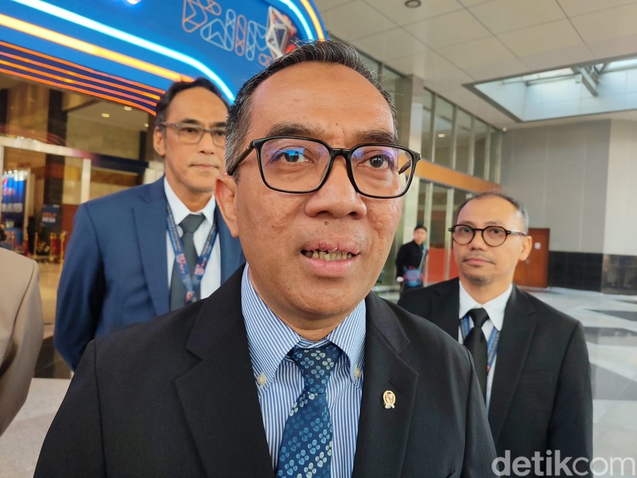 BUMN Baru Perminas Bakal Kelola Logam Tanah Jarang Bareng India