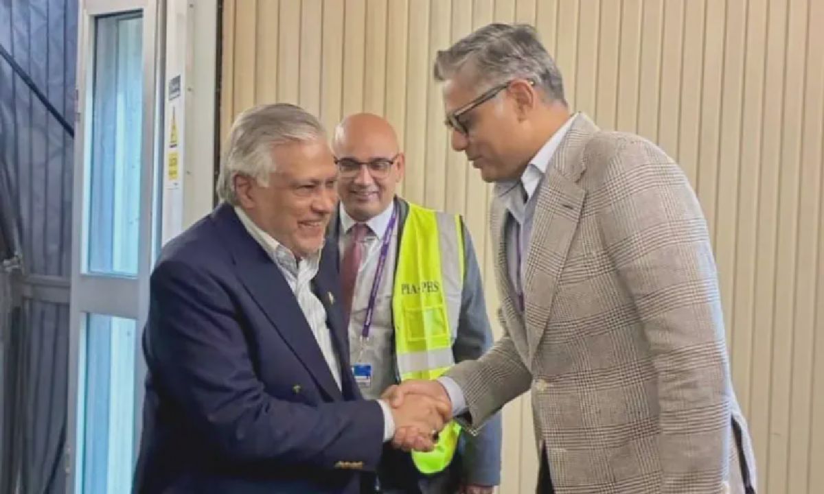 Wapres Pakistan Ishaq Dar Tiba di Inggris untuk Kunjungan Empat Hari