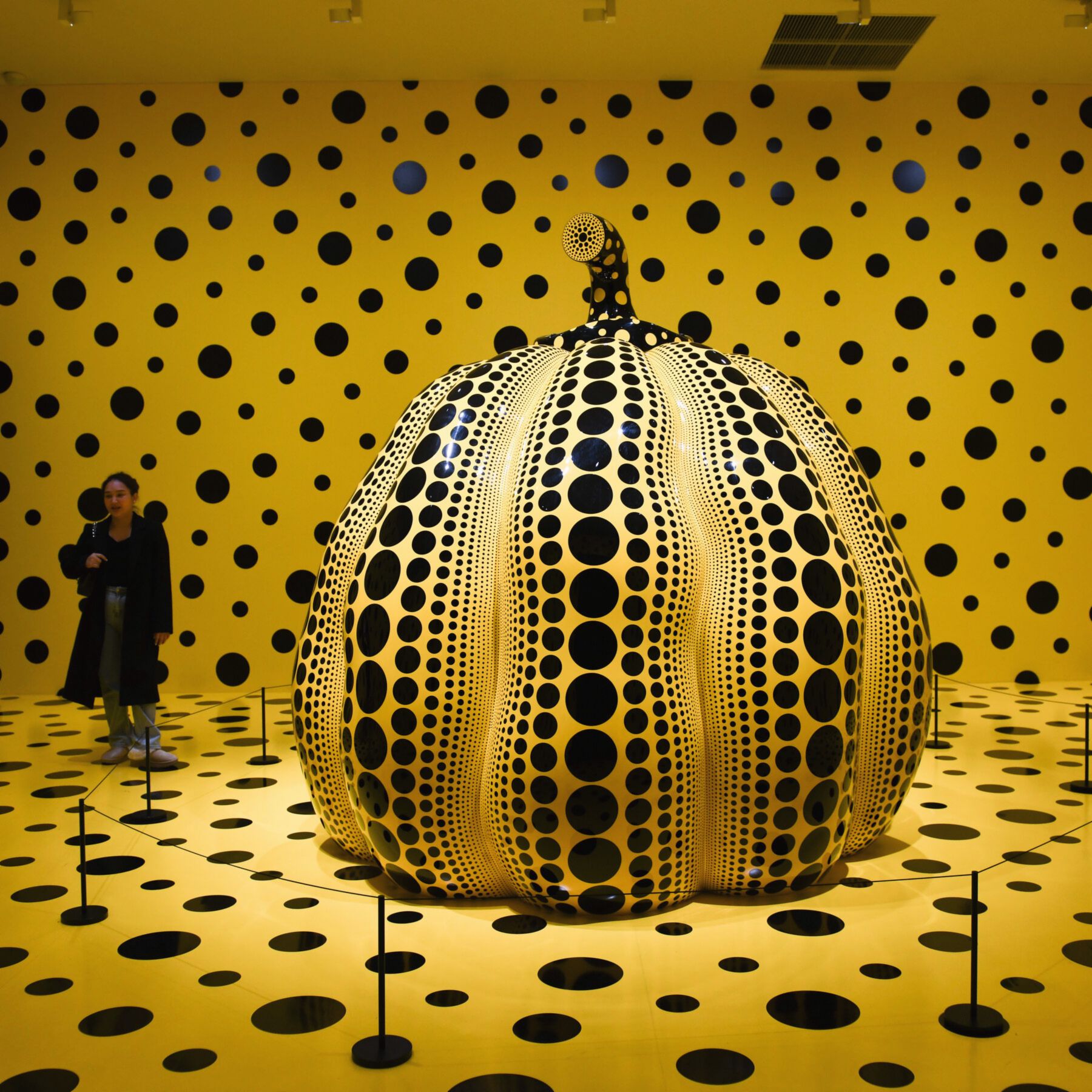 Jepang Mengenang Yayoi Kusama sebagai Visioner dan Pemberontak