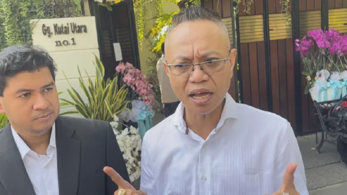 Ade Darmawan Temui Jokowi di Kediaman Solo
