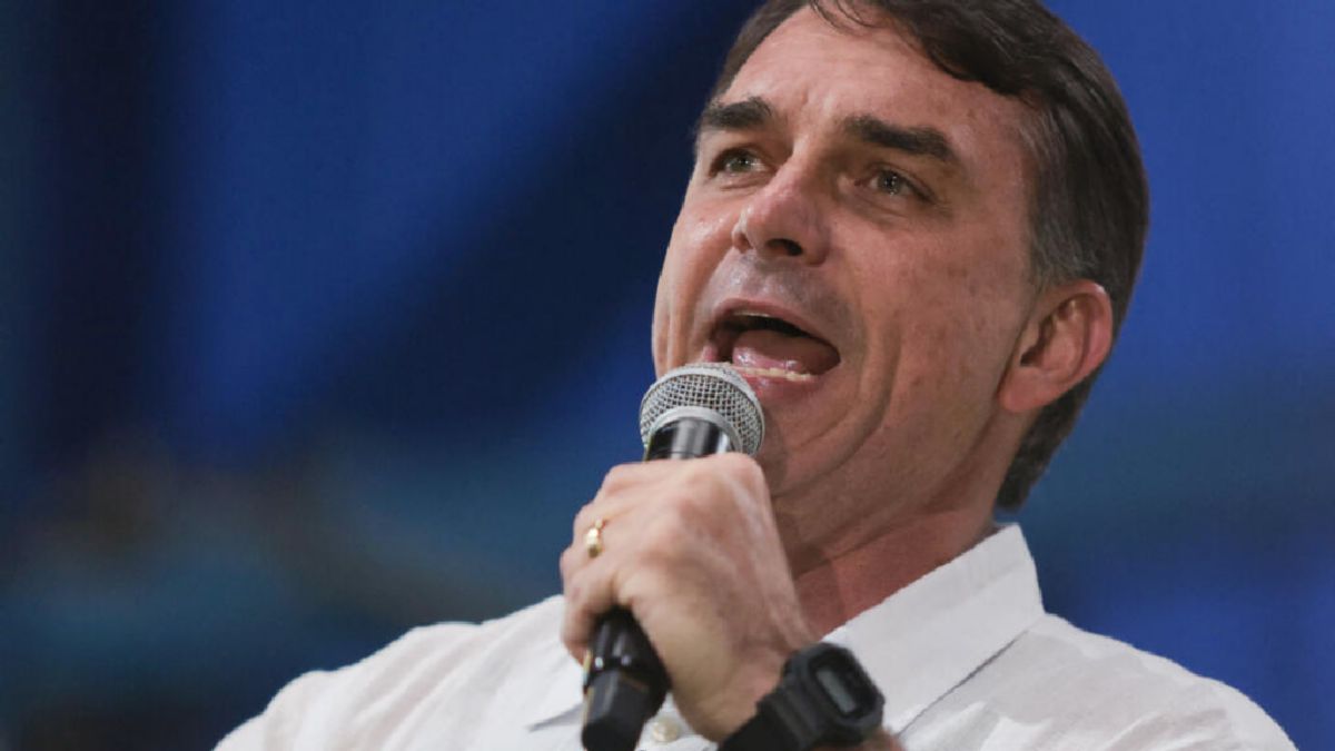 Rio de Janeiro — Lula dan Flavio Bolsonaro Berebut Suara soal Isu Kejahatan