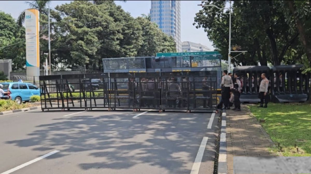 4.132 Personel Gabungan Kawal Demo Mahasiswa di Monas