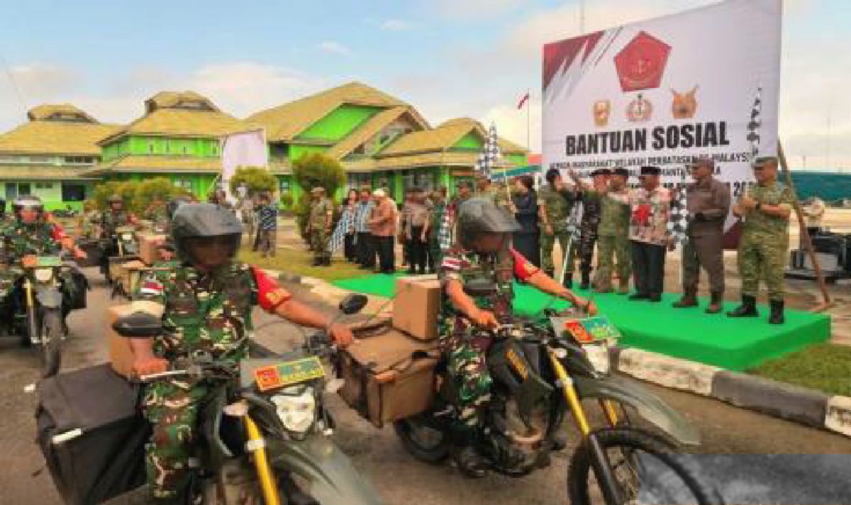 TNI Salurkan 1.800 Paket Bansos untuk Warga Perbatasan Malinau