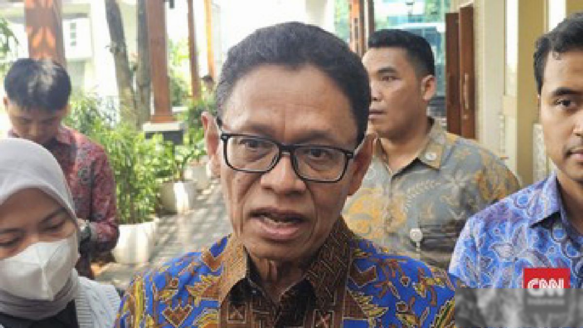Wamen ESDM Yuliot Bantah Antrean Panjang SPBU karena Kelangkaan BBM