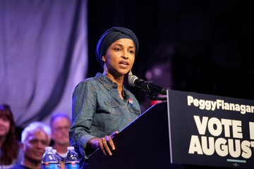 Kisah Ilhan Omar, Pengungsi Somalia Jadi Wanita Muslim Pertama di Kongres AS