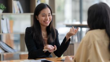 Orang dengan IQ Tinggi Selalu Menahan Diri saat Hendak Ucapkan Kata-Kata Ini